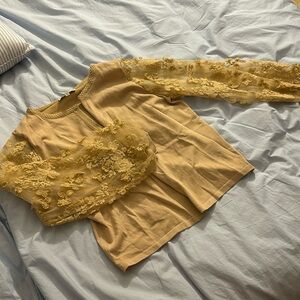 Beige laced sleeve cardigan worn once size Medium purchased in Italy